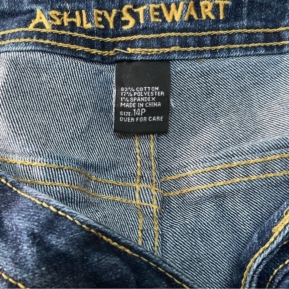 ASHLEY STEWART STRETCH JEANS EXCELLENT CONDITION SIZE 14 P - Picture 3 of 4